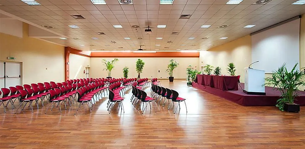 בוסולנגו Montresor Hotel Tower