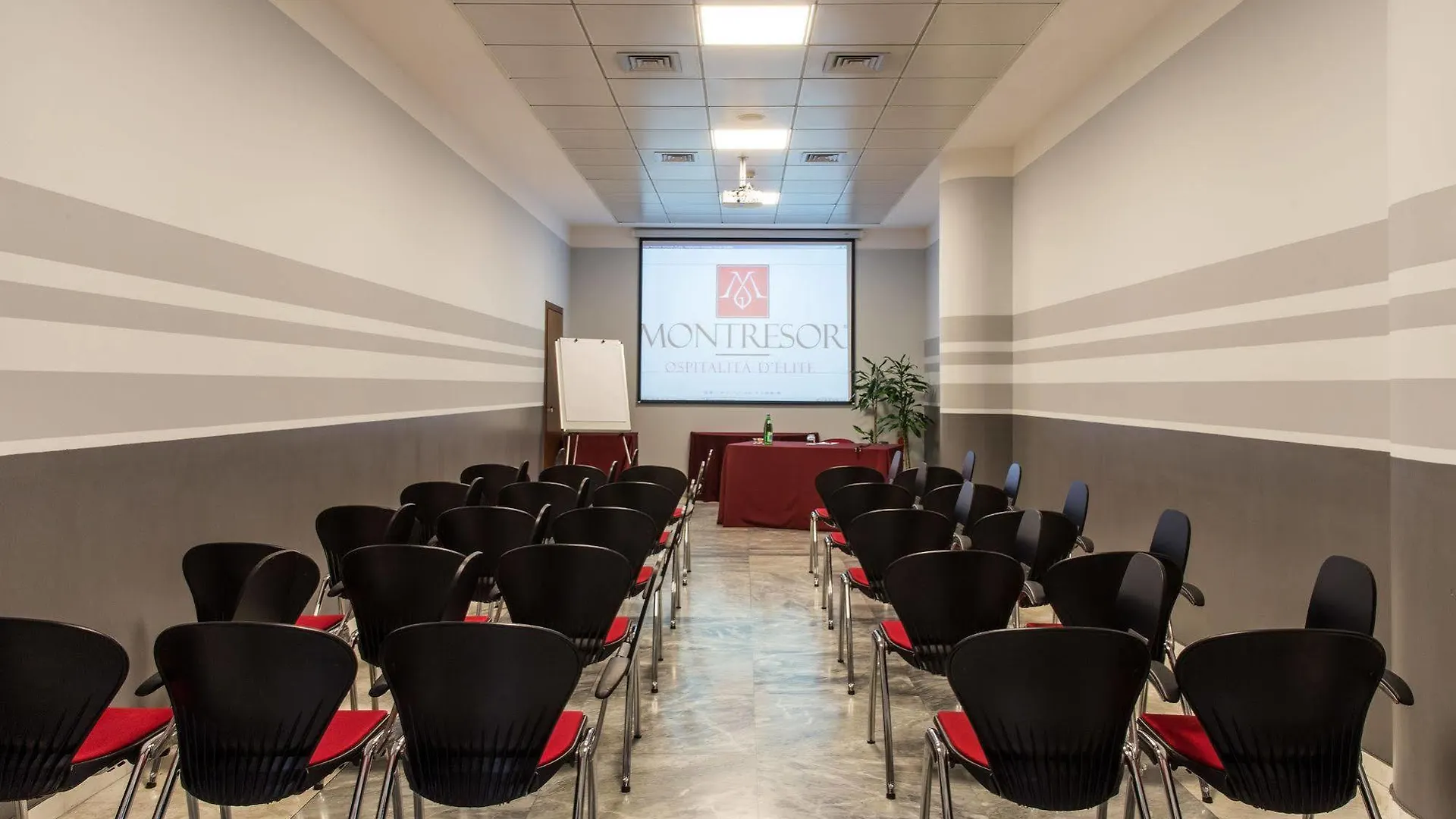 בוסולנגו Montresor Hotel Tower
